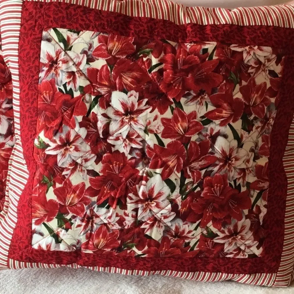 HALF PRICE SALE $23. NWT Hand Crafted Quilted Holiday Amaryllis Pillow Set 2 PC.